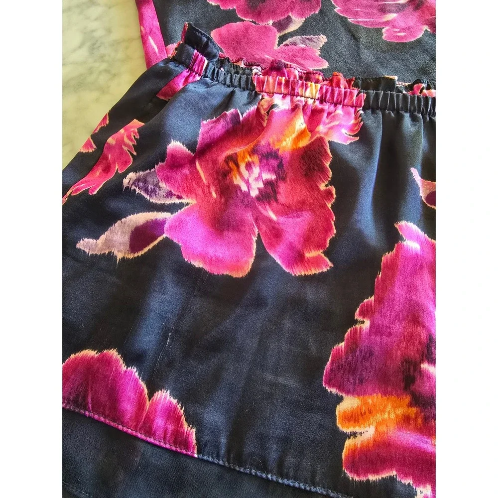 Lilac + London Navy Floral Satin Pajama Set Short Sleeve Button‎ Top Shorts S